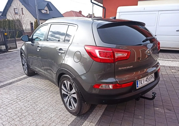 Kia Sportage cena 49900 przebieg: 186214, rok produkcji 2012 z Łasin małe 704